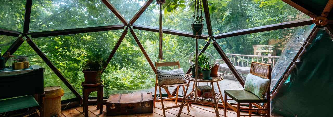 Vuoi aprire un glamping? Ecco idee e strategie per creare il tuo campeggio di lusso