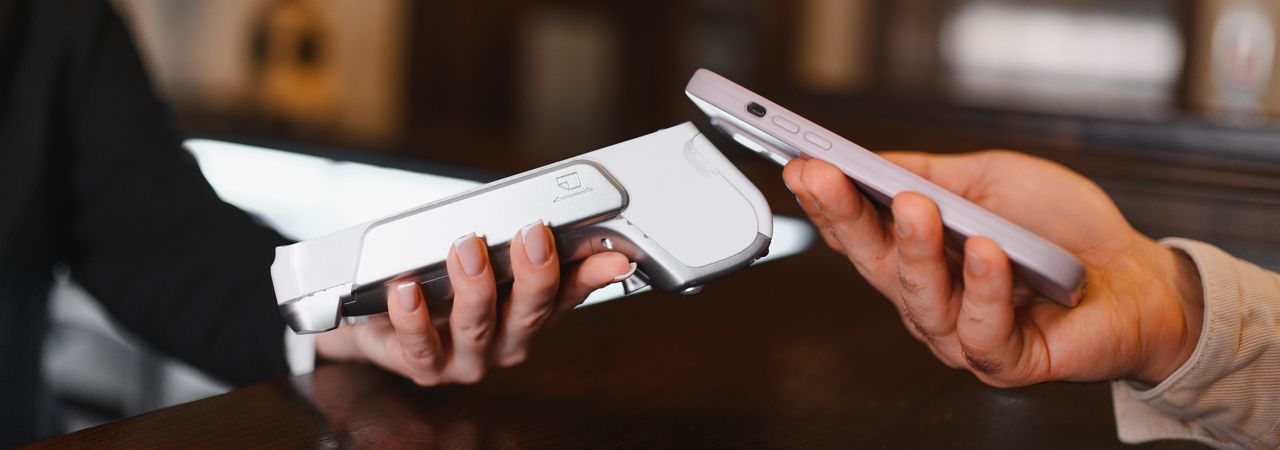 Pagamenti con smartphone: così il mobile ridisegna il futuro UE
